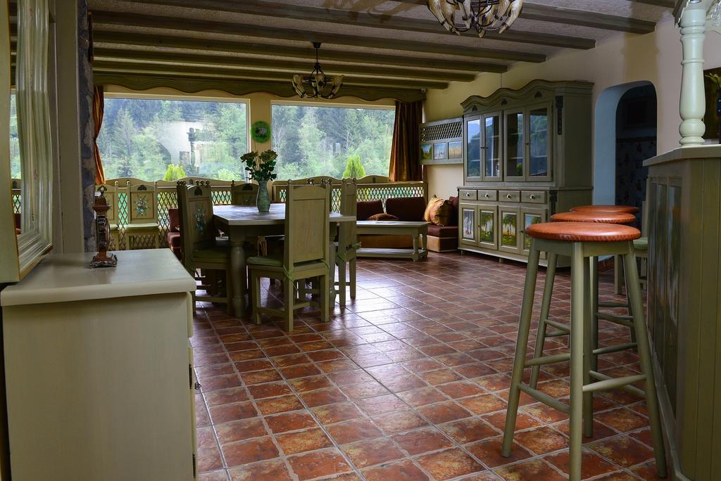 Vila Horia Bradet Сэчеле Экстерьер фото